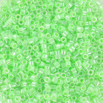 Find GrĂžnne glasperler, miyuki delica beads, ceylon mint green hos Beadhouse of Copenhagen i dag, med en altid hurtig levering!