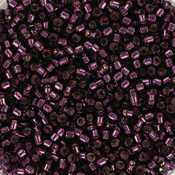 Find Lilla glasperler, miyuki delica beads, silverlined mĂžrk lilla hos Beadhouse of Copenhagen i dag, med en altid hurtig levering!