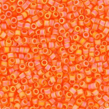 Find miyuki delica's 11/0 - opaque matte ab mandarin 1593 hos Beadhouse of Copenhagen i dag, med en altid hurtig levering!