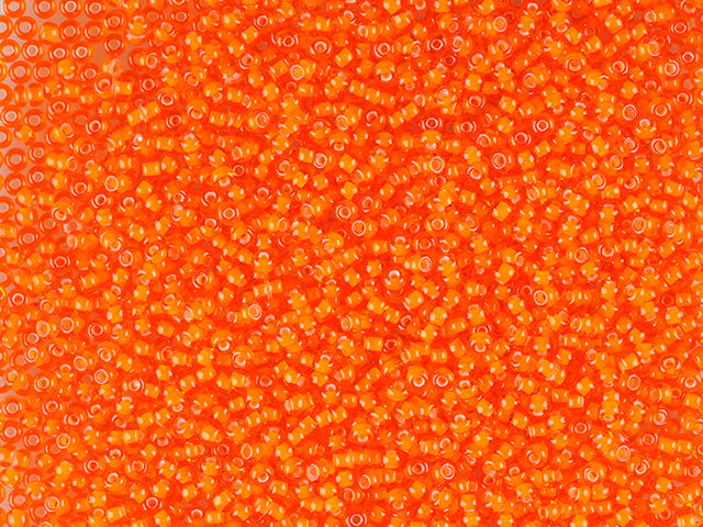 Find Orange glass beads, preciosa, whitelined transparent hyacinth among our large selection of Preciosa Seed Beads at Beadhouse of Copenhagen today. Remember free shipping over DKK 400