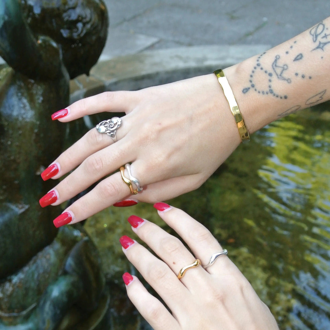 Fingerring, skønvirke snirkler, sterlingsølv og forgyldt sterlingsølv Beadhouse of Copenhagen