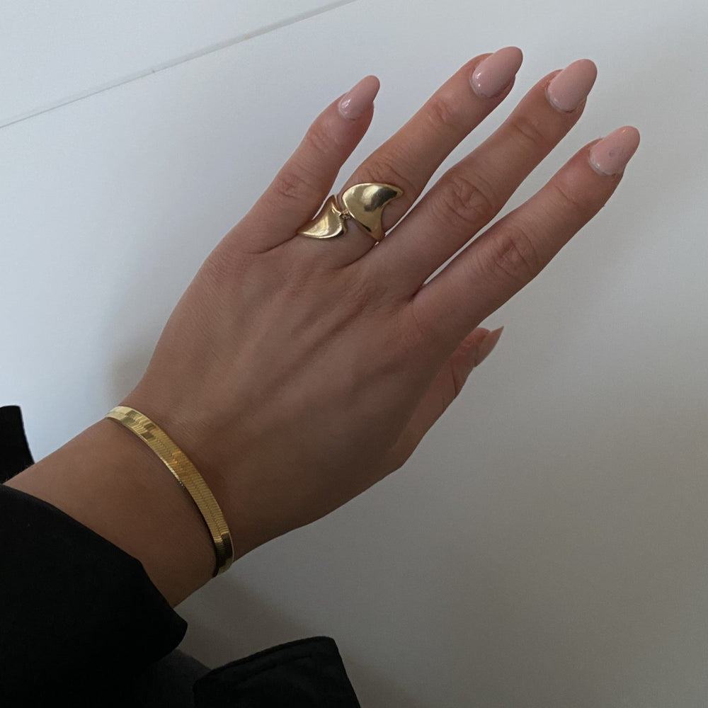 Find Armbånd, flad snake kæde, forgyldt sterlingsølv, 17-19 cm/5,5 mm hos Beadhouse of Copenhagen i dag, med en altid hurtig levering!