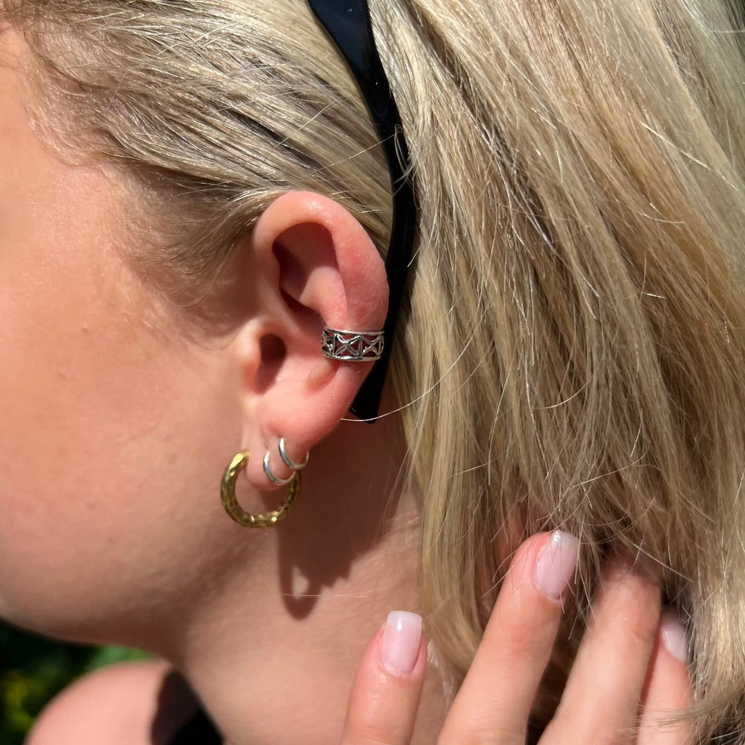 Øreringe, earcuff kryds, sterlingsølv Beadhouse of Copenhagen