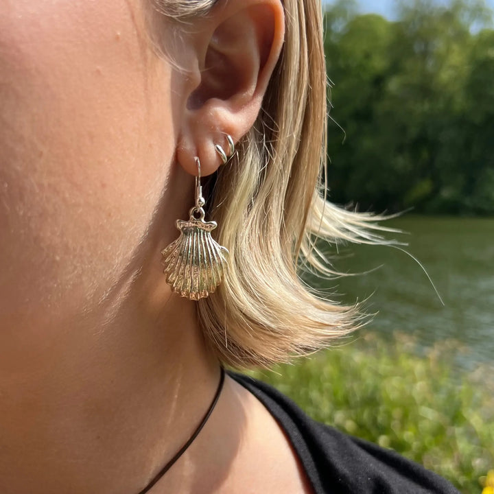 Øreringe, ørekrog musling, forsølvet og forgyldt messing Beadhouse of Copenhagen