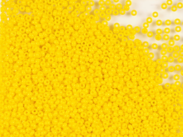 Find Yellow glass beads, preciosa, natural opaque lemon, bulk purchase among our large selection of Preciosa Seed Beads at Beadhouse of Copenhagen today. Remember free shipping over DKK 400