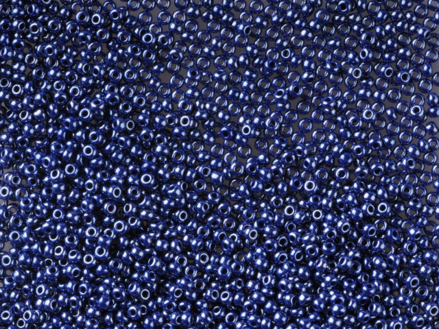 Find Blue glass beads, preciosa, opaque dark blue sphinx among our large selection of Preciosa Seed Beads at Beadhouse of Copenhagen today. Remember free shipping over DKK 400