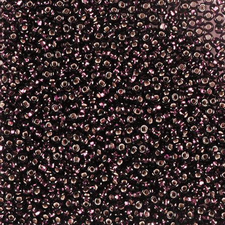 Find Purple glass beads, preciosa, silverlined dark purple, bulk buy among our large selection of Preciosa Seed Beads at Beadhouse of Copenhagen today. Remember free shipping over DKK 400