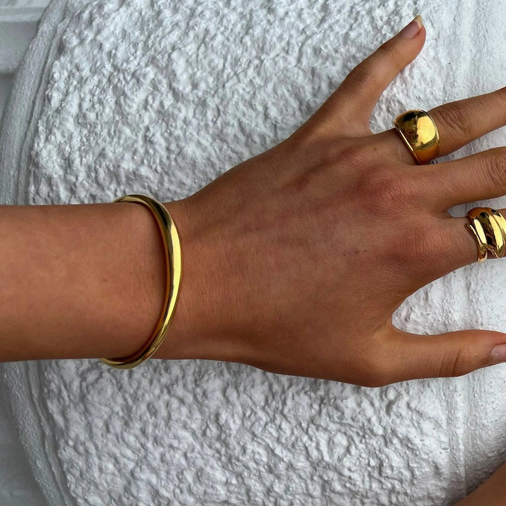 Armbånd, åben armring, 24 k forgyldt og forsølvet zamak, 17 cm, justerbar Greece