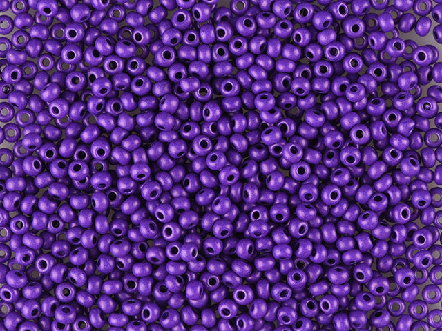 Find Purple glass beads, preciosa, intensive violet dyed chalkwhite among our large selection of Preciosa Seed Beads at Beadhouse of Copenhagen today. Remember free shipping over DKK 400