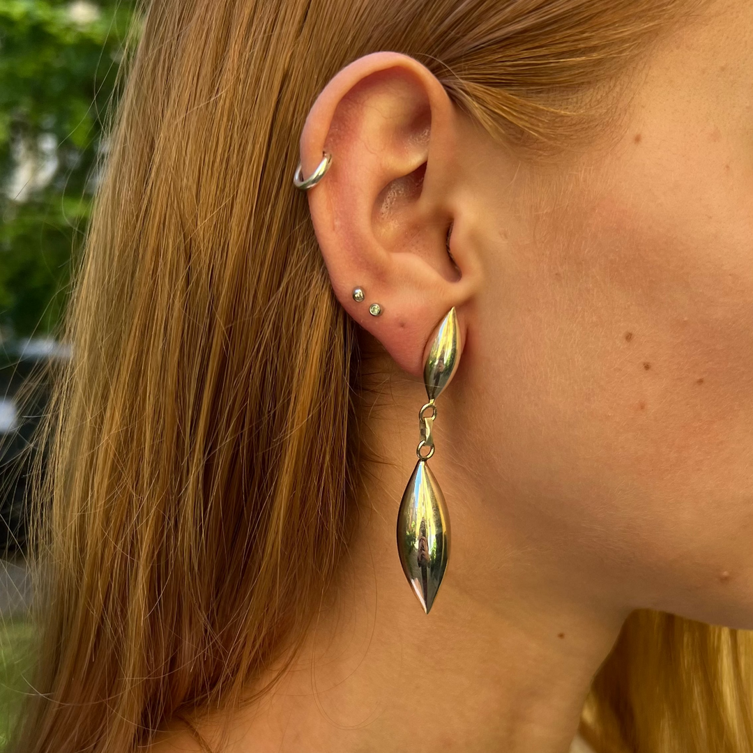 Find Earrings, studs chunky minimalist, silver plated brass among our large selection of Earrings at Beadhouse of Copenhagen today. Remember free shipping over DKK 400