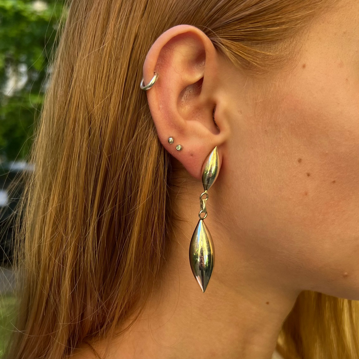 Find Earrings, studs chunky minimalist, silver plated brass among our large selection of Earrings at Beadhouse of Copenhagen today. Remember free shipping over DKK 400