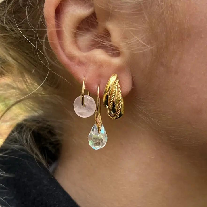 Find Earrings, Studs, Large Twisted Gold Plated Brass from our large selection of Earrings at Beadhouse of Copenhagen today. Remember free shipping over DKK 400