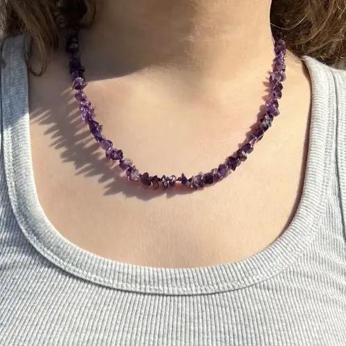 Halskæde, ametyst chips, forgyldt stål, 40-45 cm Beadhouse of Copenhagen