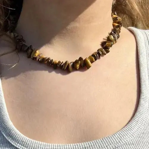 Necklace, tiger eye chips, gold-plated steel, 40-45 cm 