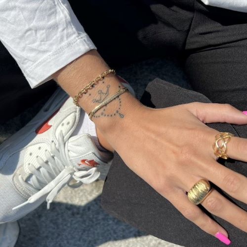Find Armbånd, anker facet kæde, forgyldt sterlingsølv, 17-21 cm/4 mm hos Beadhouse of Copenhagen i dag, med en altid hurtig levering!