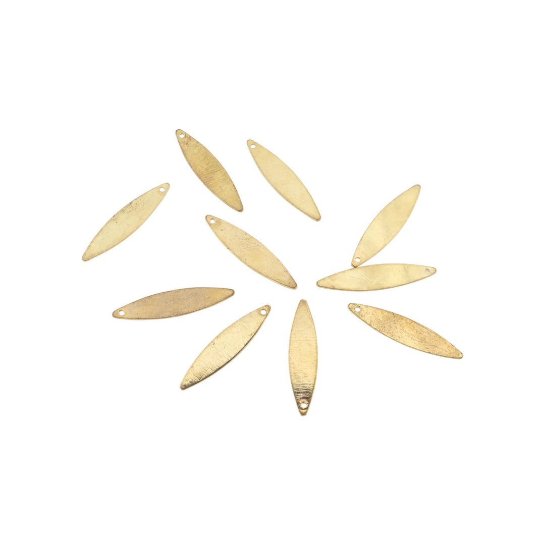 Vedhæng, lancetform, forgyldt messing, 26x6 mm. storkøb BOC