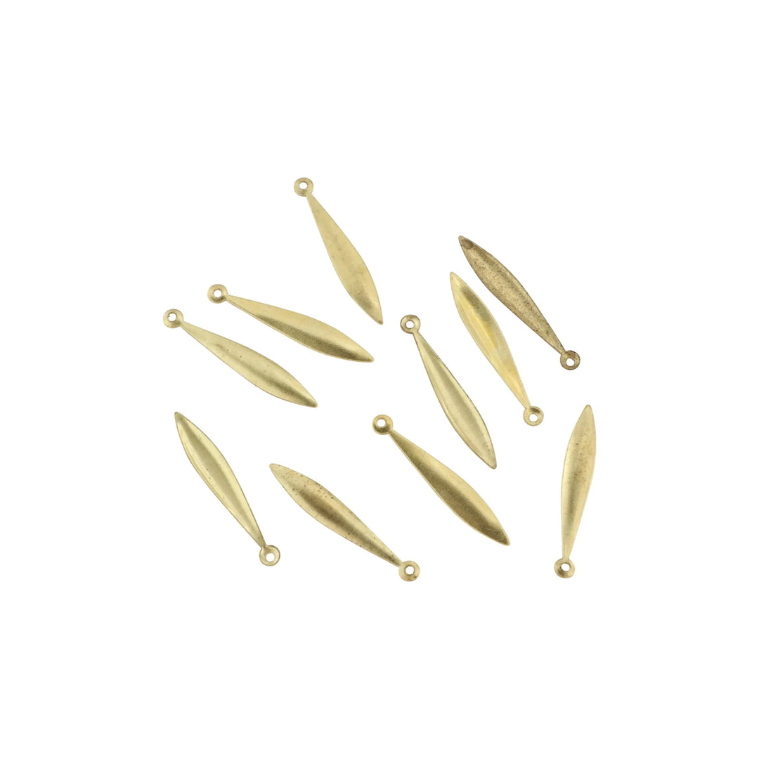 Vedhæng, lancetform, forgyldt messing, 26x5 mm. storkøb BOC