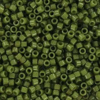 Grønne glasperler, miyuki delica beads, duracoat dyed moss green Krea