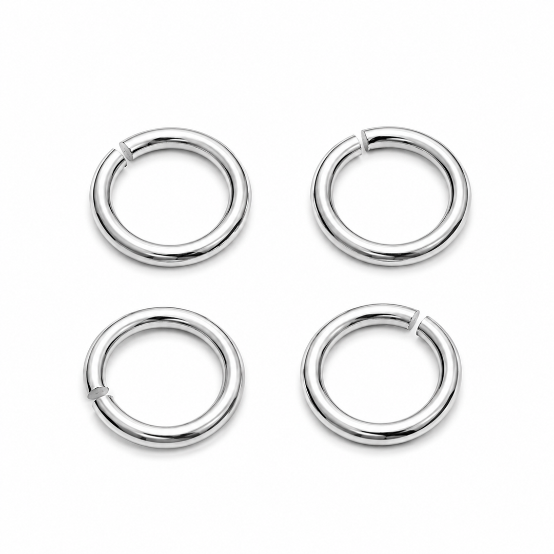 Find Jump rings, open, in sterling silver. 0.7 x 4.5 mm. 10 pieces among our large selection of  Jewelry parts at Beadhouse of Copenhagen today. Remember free shipping over DKK 400