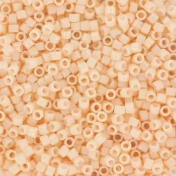 Orange glasperler, miyuki delica beads, opaque light peach Krea