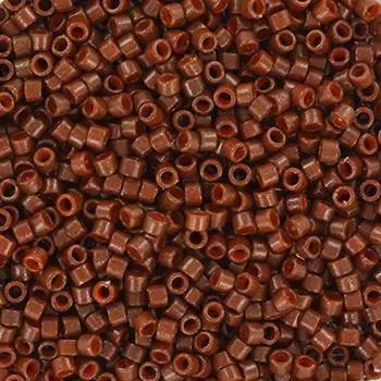 Brune glasperler, miyuki delica beads, duracoat opaque dyed cognac Krea