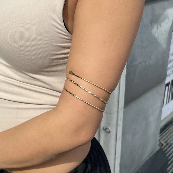 Armbånd, åben hamret armring, forgyldt og forsølvet stål, justerbar Greece