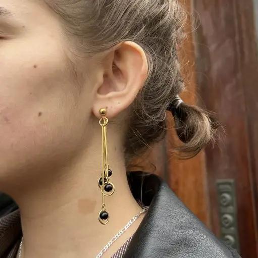 Earrings, studs bars with black pearls, gold-plated brass Beadhouse of Copenhagen