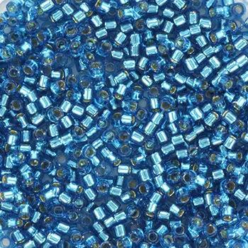 Blå glasperler, miyuki delica beads, silverlined capri blue Krea