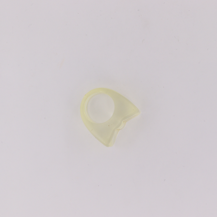 Fingerring, chunky ring i plastik, flere varianter 