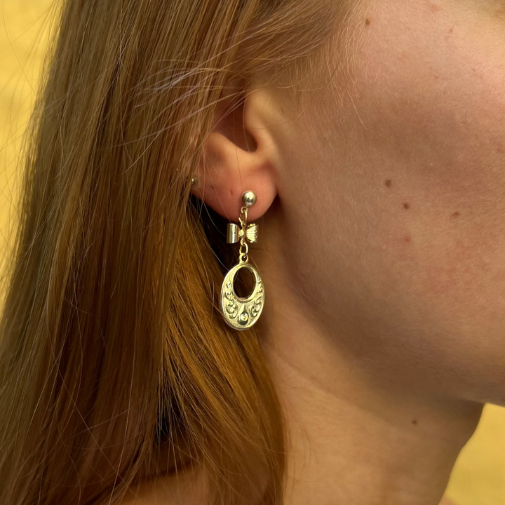 Find Earrings, ear studs with bow, silver-plated and gold-plated brass among our large selection of Earrings at Beadhouse of Copenhagen today. Remember free shipping over DKK 400