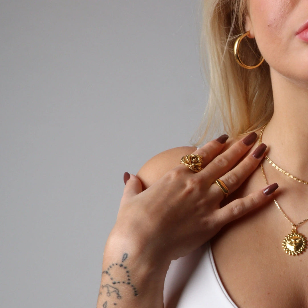 Fingerring med blade i forgyldt sterlingsølv og sterlingsølv Beadhouse of Copenhagen