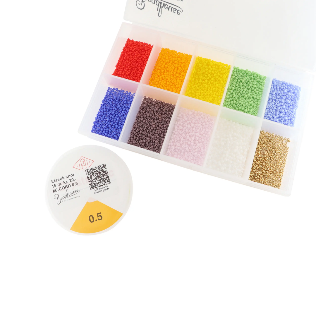 Diy kit, glasperler str. 10/0, guld, med perler der holder farven Beadhouse of Copenhagen