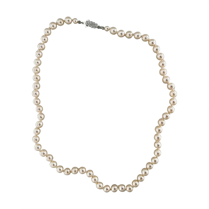 Halskæde, beige voksperler, forsølvet messing 