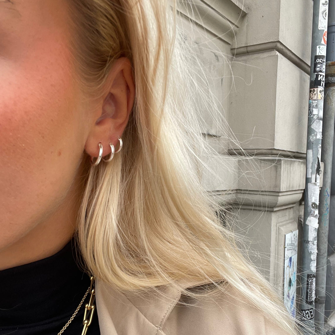 Find Øreringe, hoops, sterlingsølv, 12 x 2 mm hos Beadhouse of Copenhagen i dag, med en altid hurtig levering!