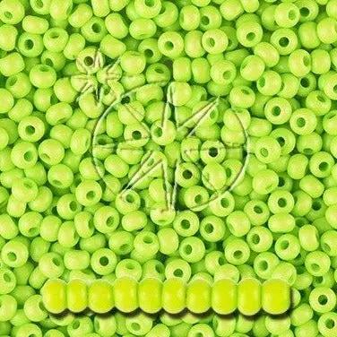 Grønne glasperler, preciosa, intensive light green dyed chalkwhite Preciosa