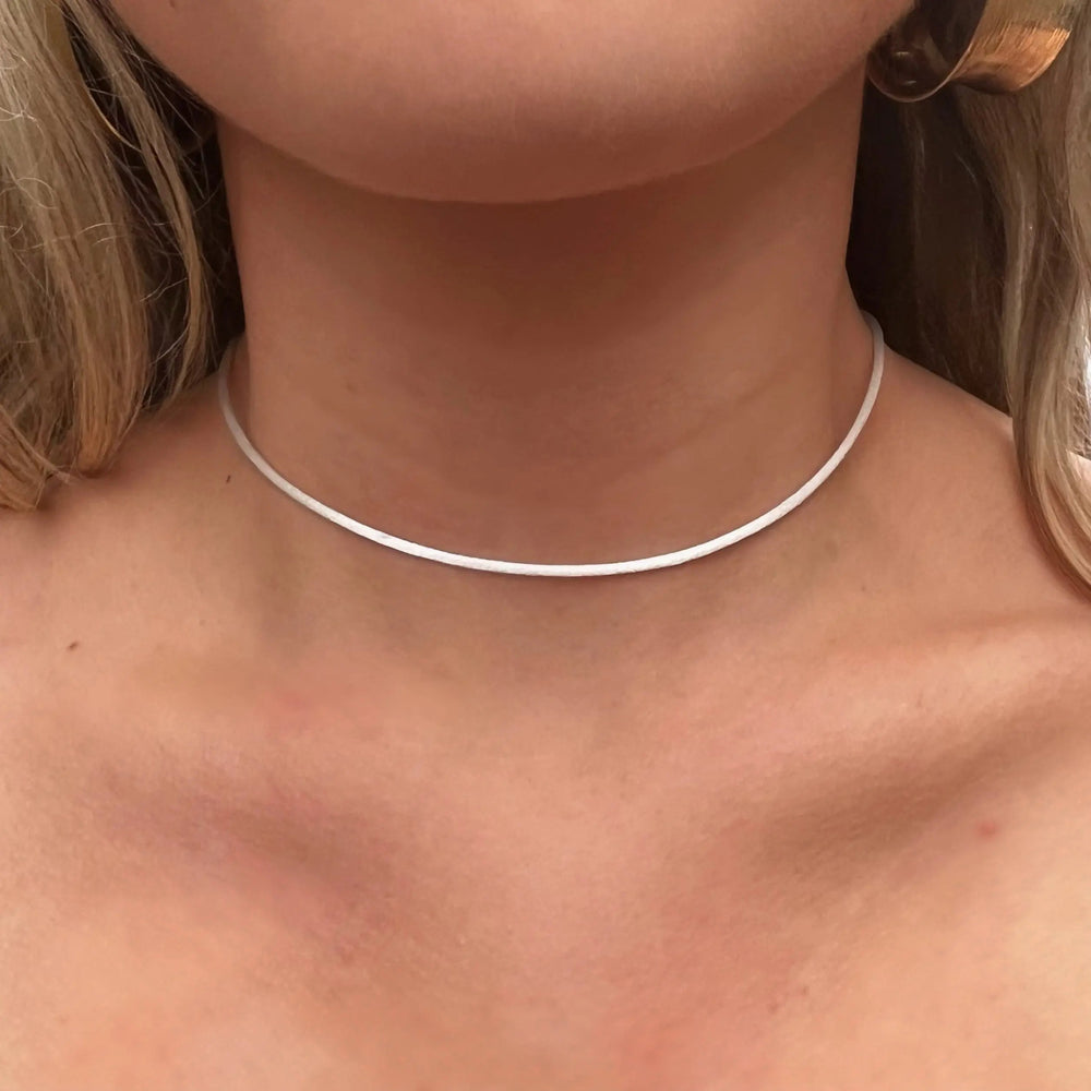 Halskæde, satinsnor med kædeforlænger, forgyldt messing Beadhouse of Copenhagen