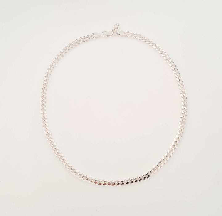 Find Halskæde, cuban kæde, sterlingsølv, 40,50 cm/6 mm hos Beadhouse of Copenhagen i dag, med en altid hurtig levering!