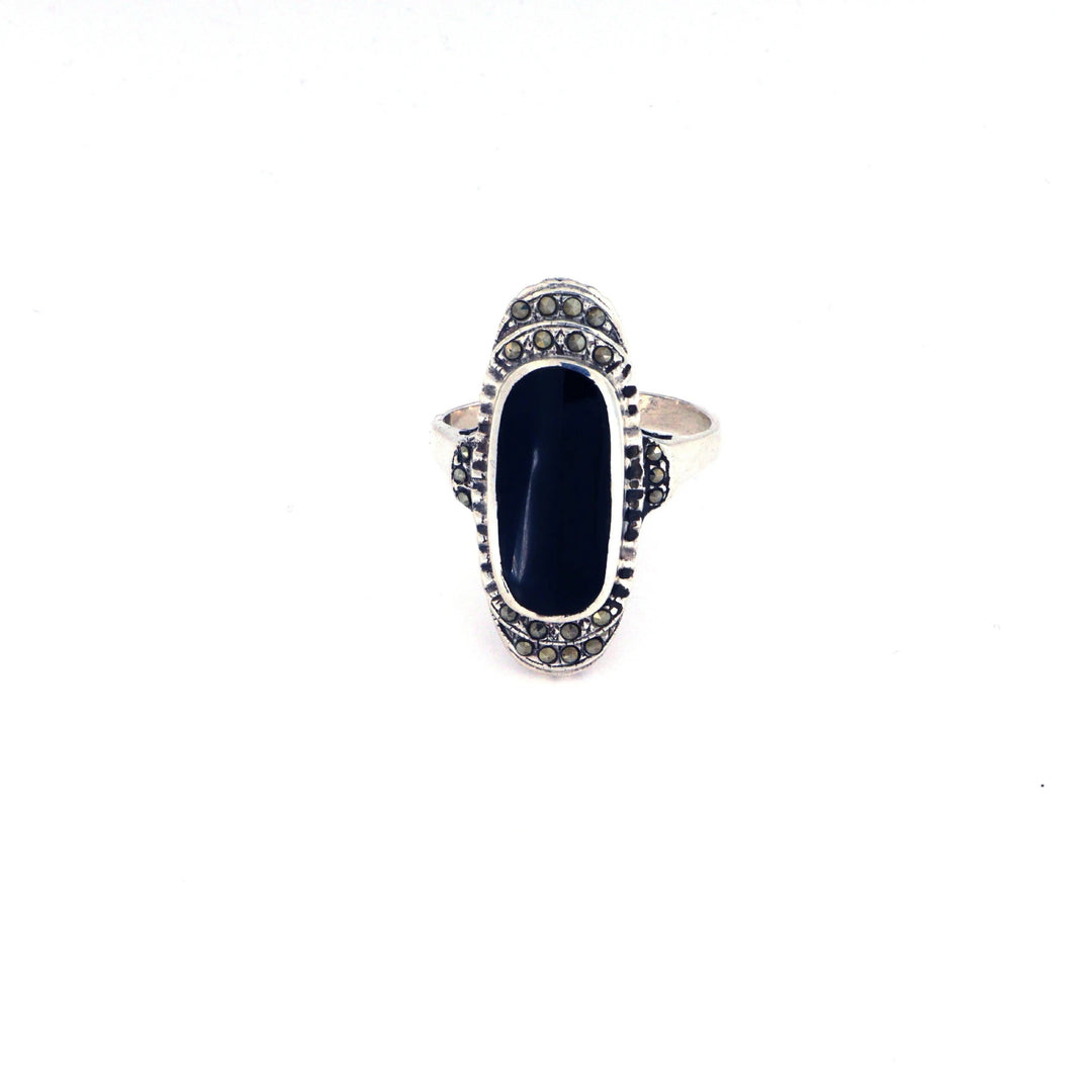 Fingerring, oval onyx med hæmatit krystaller, sterlingsølv Beadhouse of Copenhagen