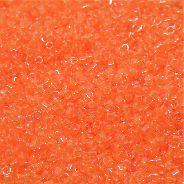 Orange glasperler, miyuki delica beads, luminous creamsicle Krea