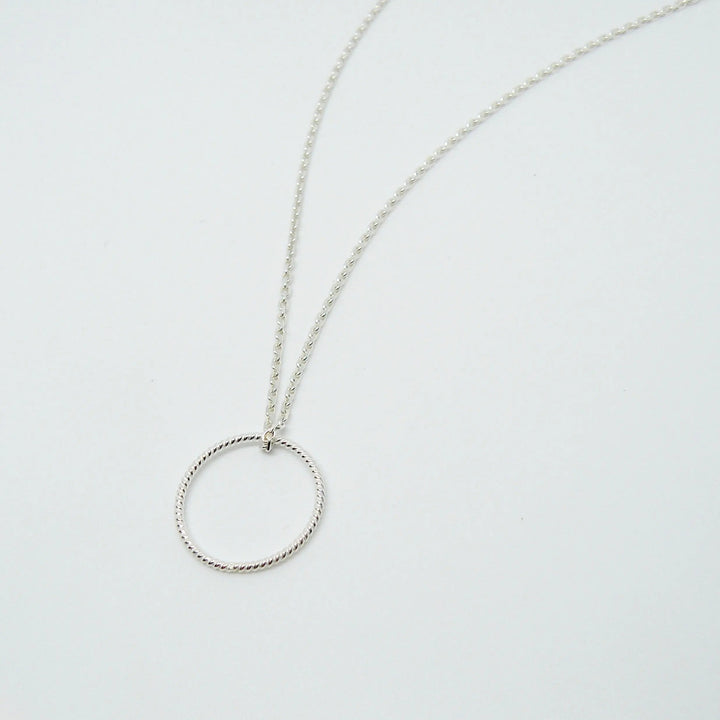 Vedhæng, snoet ring, sterlingsølv Beadhouse of Copenhagen