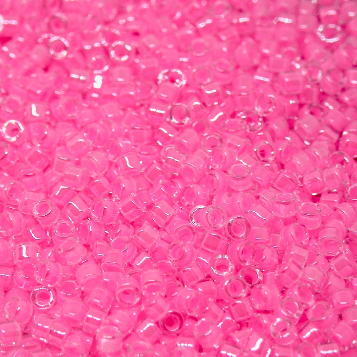 Find Pink glasperler, miyuki delica beads, luminous pink hos Beadhouse of Copenhagen i dag, med en altid hurtig levering!