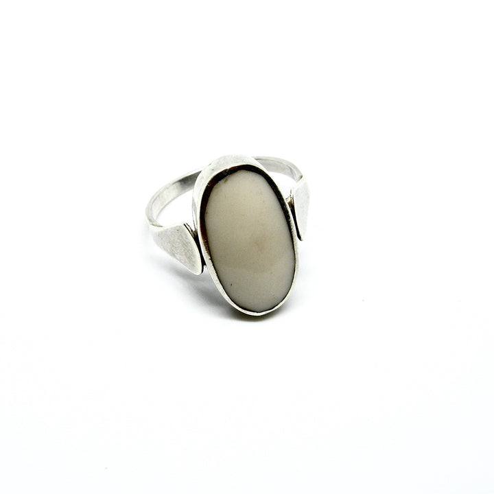 Find Fingerring, smal oval af ben, sterlingsølv hos Beadhouse of Copenhagen i dag, med en altid hurtig levering!