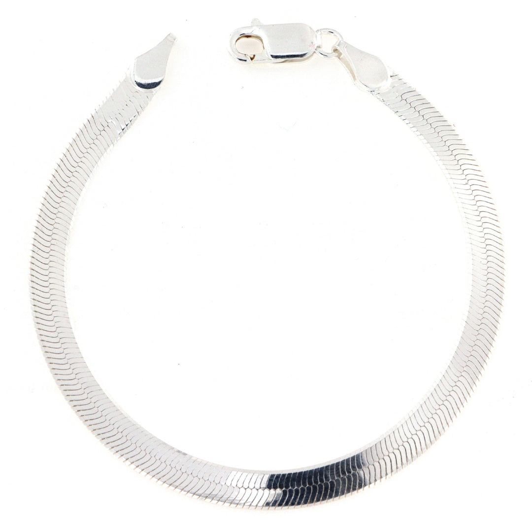 Find Armbånd, snake kæde flad, sterlingsølv,  17 cm 5,5 mm bredt hos Beadhouse of Copenhagen i dag, med en altid hurtig levering!