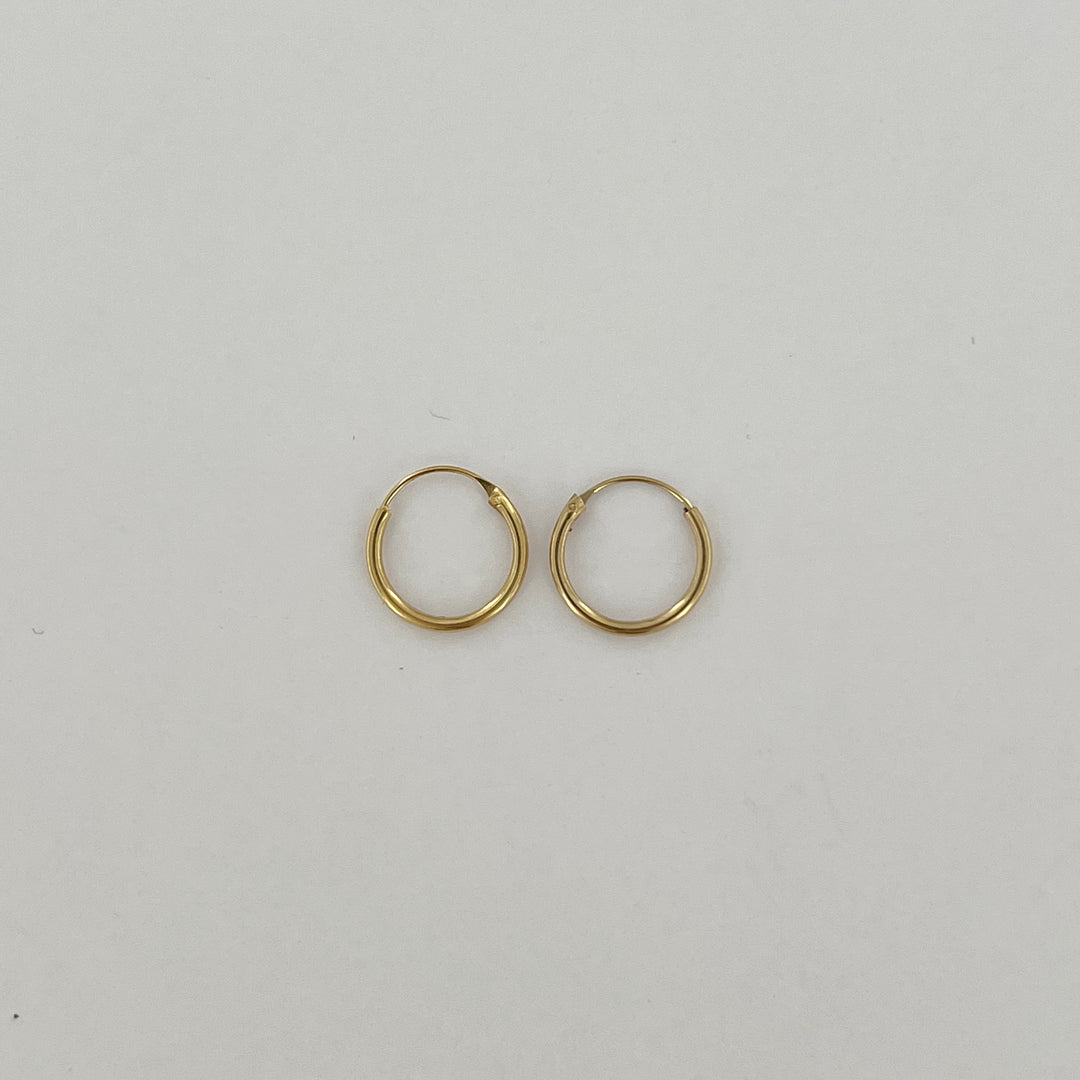 Find Øreringe, hoops, forgyldt sterlingsølv, 12 x 1,2 mm hos Beadhouse of Copenhagen i dag, med en altid hurtig levering!