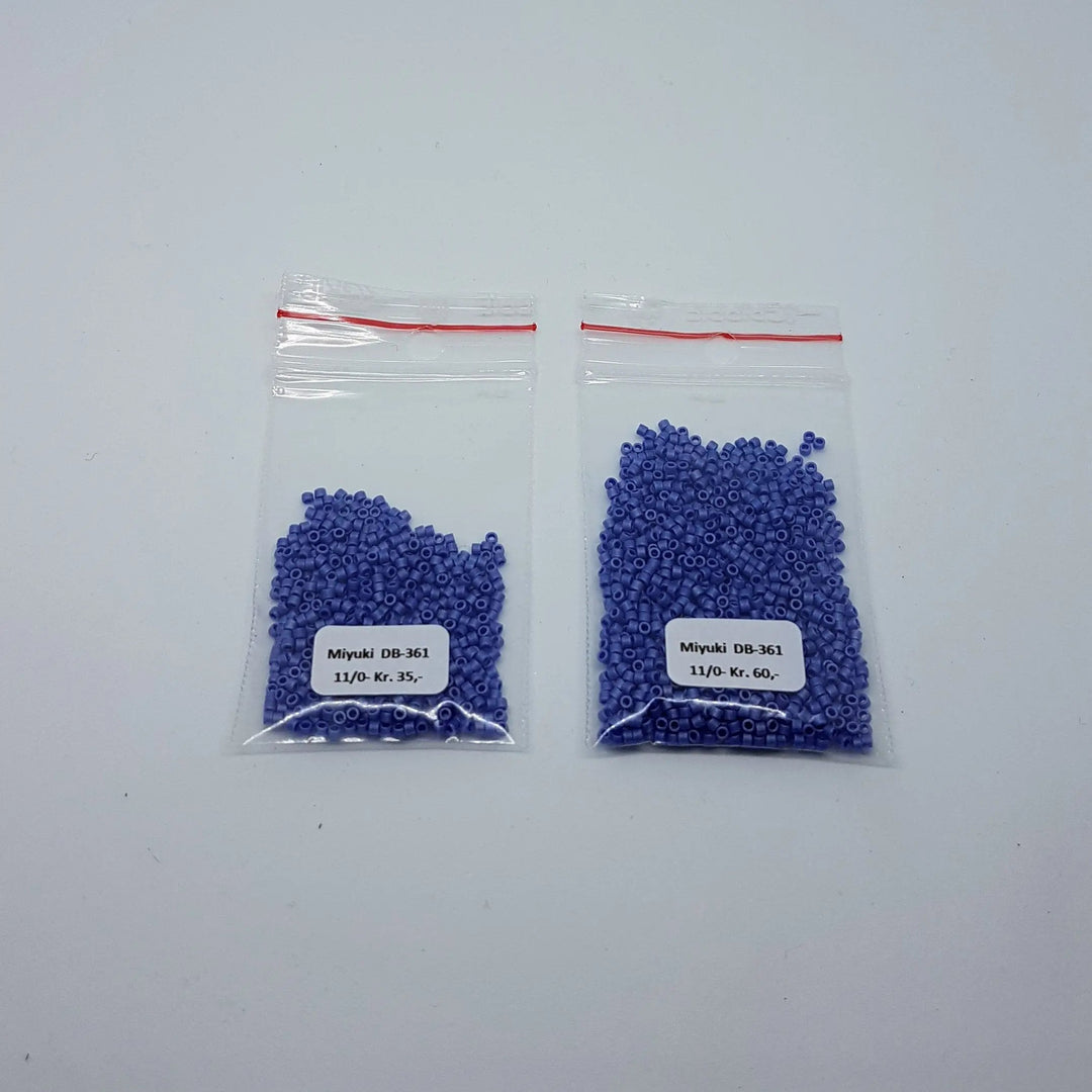 Blå glasperler, miyuki delica beads, opaque matte luster cobalt Krea