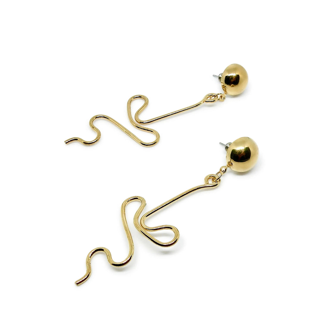 Øreringe, ørestikkere bøjet blomsterstilk, forsølvet og forgyldt messing Beadhouse of Copenhagen