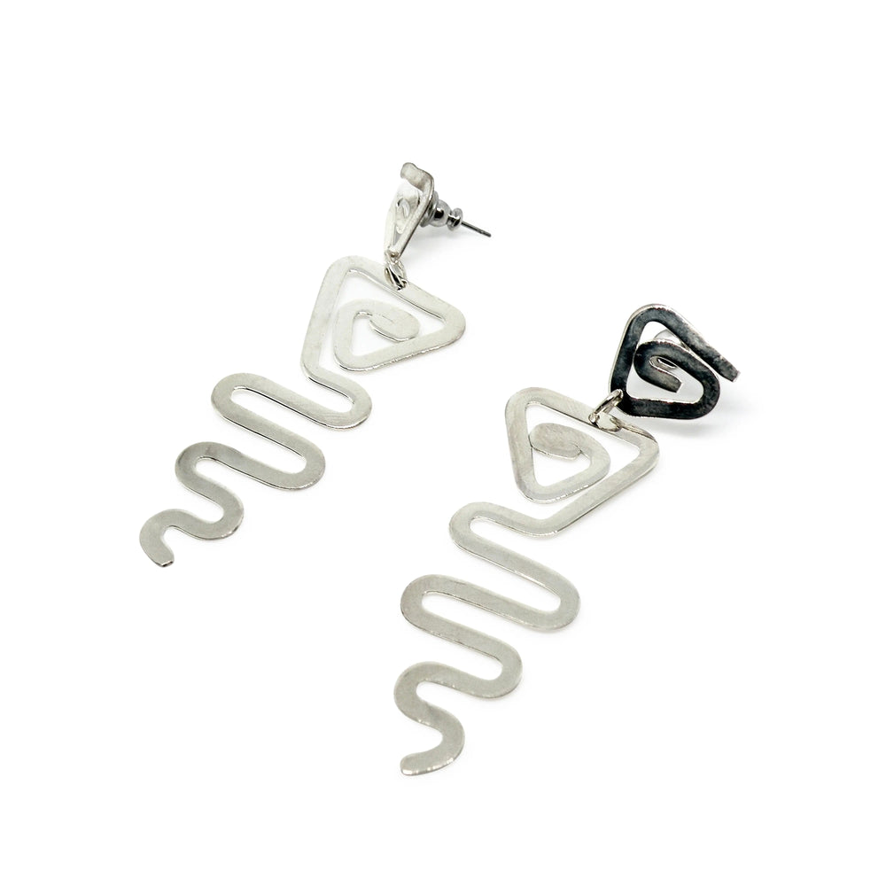 Øreringe, ørestikkere stiliseret slange, forsølvet messing Beadhouse of Copenhagen