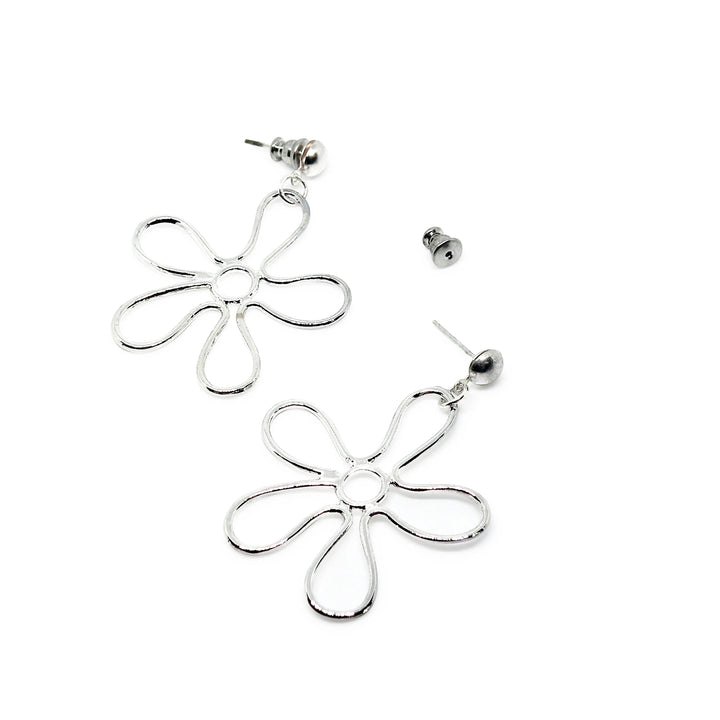 Øreringe, ørestikkere blomst kontur, forsølvet messing Beadhouse of Copenhagen