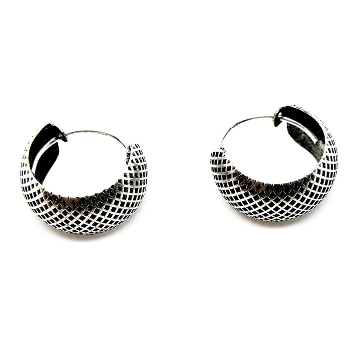 Øreringe, brede hoops med ternet mønster, sterlingsølv, 15 x 6 mm Beadhouse of Copenhagen