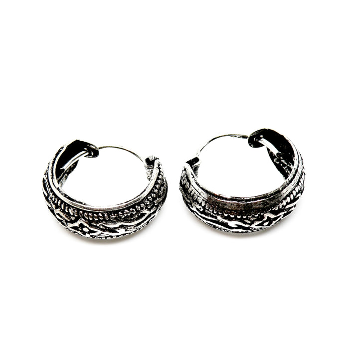 Find Øreringe, brede hoops med etniske ornamenter, sterlingsølv, 15 x 6 mm hos Beadhouse of Copenhagen i dag, med en altid hurtig levering!